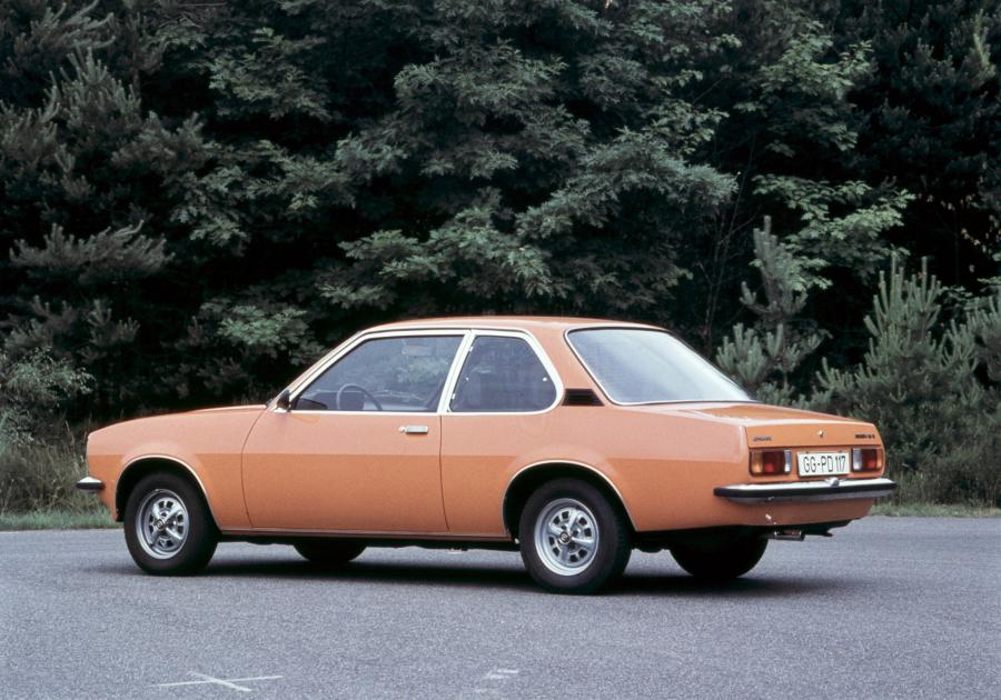 Opel Ascona 2-Door (B) 1975 года  (фото 10 из 15)